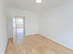 ERSTBEZUG NACH KOMPLETTSANIERUNG! Großartig geschnittene 3 Zimmer Eigentumswohnung in einer ruhigen Lage 1170 Wien! Provisionsfrei zu verkaufen! 