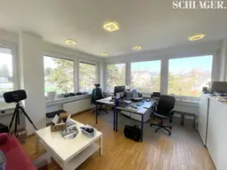 Büro mit Gemeinschaftsbalkon in Graz Nord
