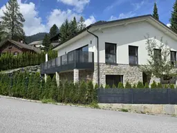 Luxusvilla in idyllischer Steiermark am Semmering: 235m² Wohnfläche, Top Ausstattung, Garten, Terrasse, Garage, Sauna - für 1.089.000,00 € mit Bergblick