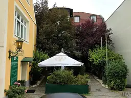 Komplett modernisiertes 35-Zimmer Hotel inklusive Gastronomie und Gastgarten