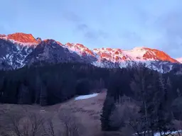Haus mit Garten und Bergblick in Steiermark zu verkaufen