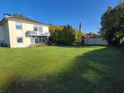 Wohnhaus 190m2, 1000 m2 Garten