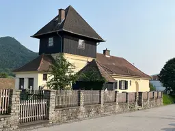 einmalige sensationelle Lage in Spitz (Wachau): Einfamilienhaus / 2 Ferienwohnungen