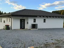 Neubau Bungalow mit wunderschönem Aussicht