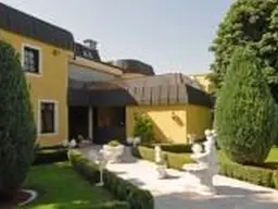 Wohn/Geschäftshaus