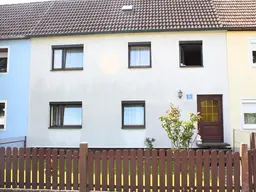 Charmantes Reihenhaus mit zwei Wohneinheiten und großem Garten in zentraler Lage!