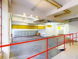 Gewerbehalle mit Büros und Lagerfläche in Top-Lage – Ideal für Produktion, Logistik und Handel mit großzügigen Parkmöglichkeiten!