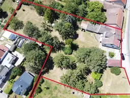 DB IMMOBILIEN | Großes Grundstück ° Bauland-Agrar Widmung ° mit viel Potenzial und sanierungsbedürftigem Haus zu kaufen!