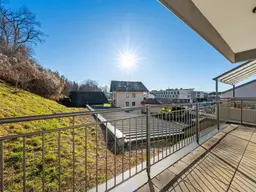 TOP GEPFLEGTE 3-ZIMMER-WOHNUNG MIT ZWEI BALKONEN UND STELLPLATZ IN OSTERMIETHING