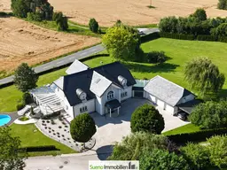 Villa auf fast 8000m2 mit eigenem Fitness-Studio, 3 Garagen, Carport, etc.