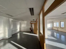 200 m² Büro in Wiener Neudorf | Parkplätze verfügbar | Nähe A2