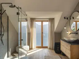 Chalet Picea - Mit den Gipfeln auf Augenhöhe - vom Pool auf die Piste (Kaufpreis zzgl. 20% USt.)