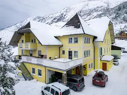Außergewöhnliche Tourismusimmobilie auf 1.600 m – Wohnen, investieren &amp; neue Konzepte verwirklichen
