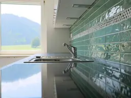 Großartiges Panorama - ohne die Berge zu erklimmen! Anlagewohnung!