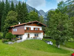 Charmantes Einfamilienhaus mit drei separaten Grundstücken! Eine absolute Rarität!