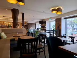 Gastronomen aufgepasst: Ihre Chance im Mittelburgenland ! Bestlage-Zentrum: betriebsbereites Kaffeehaus-Eisdiele-Bistro-Lounge ab sofort um nur 721.- € monatlich zu Übernehmen