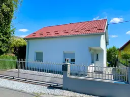 Kernsaniertes Wohnhaus mit Anbau und Pool in Graz