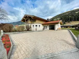 Bramberg am Wildkogel: Einziehen &amp; Wohlfühlen – Wohnhaus mit Gartenparadies in Naturlage
