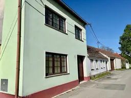 Großzügiges Einfamilienhaus mit uneinsehbarem Garten in absoluter Ruhelage!