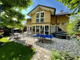Traumhaftes Einfamilienhaus in ruhiger Hanglage mit 1.342 m² Grundstück, Pool &amp; eigenem Waldstück