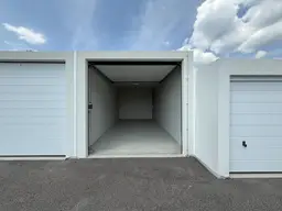 Wohnmobilgarage mit 27 m², extra hoch &amp; ideal für Camper oder Transporter in Liezen zu vermieten !
