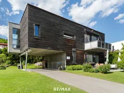 Architektonisches Schmuckstück mit atemberaubendem Panoramablick