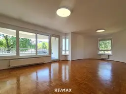 Großzügige, helle Wohnung – Tiefgaragenplatz im Preis enthalten