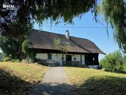 Großes Wohnhaus im Stile eines historischen Bauernhauses in Baierdorf bei Anger/Weiz