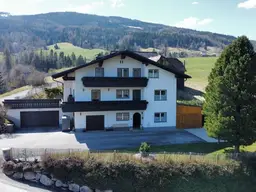 Anwesen mit Blick auf die Berge und in das Ennstal