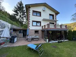 Großzügiges Wohnhaus in ruhiger Lage mit vielseitigen Nutzungsmöglichkeiten