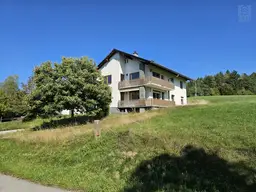 Wohnhaus mit Stadl in sonniger Aussichtlage am Stadtrand von Villach!