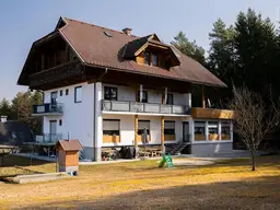 Attraktives Mehrfamilienhaus in sonniger Ruhelage – Zentrumsnah in Velden