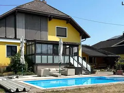 Generationenhaus mit Pool und zwei Wohneinheiten