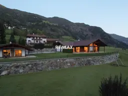 Exklusives Luxus-Anwesen im Landhausstil