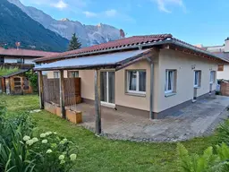 Mieminger Sonnenplateau - Einfamilienhaus mit Einliegerwohnung in Gschwent