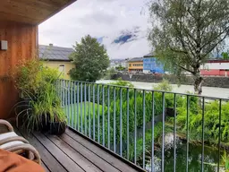 Reihenhaus mit Schwimmteich