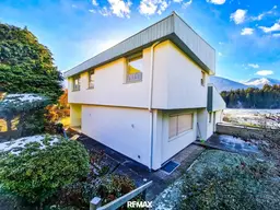 Prächtiges Doppelhaus geteilt in 2 Wohneinheiten in Aussichtslage in Omes – Skigebiete, Tiroler Flair, u. v. m.!
