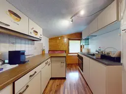 Aufgepasst! Geräumige 2-Zimmer-Wohnung mit KFZ-AP und Balkon!