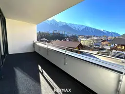 Famose 4-Zimmer-Wohnung mit Loggia in zentraler Lage!
