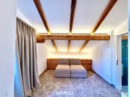 Haus mit zwei Wohnungen auf ca. 820 m² Traumgrundstück mit Berg &amp; Flussblick