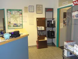 Attraktive und ebenerdig gelegene Geschäftsfläche mit Parkplätzen in Völs/CYTA-Bereich zu mieten