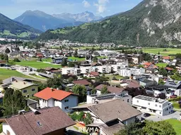 Sensationelle Gelegenheit: 303 m² Baugrund mit Garage in bester Lage von Zams!