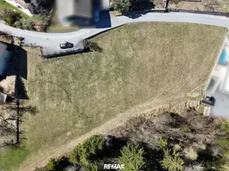 Sonniges Baugrundstück mit zusätzlicher Grünfläche am Waldrand – Aussichtslage in Arzl!