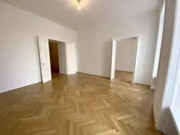 Generalsaniertes, repräsentatives Büro in bester Innenstadtlage!