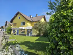 Pinsdorf Zentrum! Wohn- und Geschäftshaus mit Gebirgsblick!