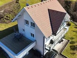 LICHTDURCHFLUTETES WOHNEN AM LINZENBERG
