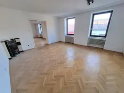 +++WEINVIERTEL+ TOP LAGE, TOP GELEGENHEIT +2 HÄUSER + IDEAL FÜR 2 FAMILIEN + INKL. GESCHÄFTSLOKAL ehemaliger Metzgerbetrieb mit großem Potenzial +40 MINUTEN VON WIEN ENTFERNT