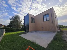 Lichtdurchflutetes und modernes Einfamilienhaus + Schlüsselfertig + Neubau + NÄHE WIEN + Raumhöhe 3,00m + 4 Zimmer + Wohnessküche ca. 60m² + WFL 155m² + Carport ca. 44m²