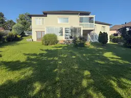 ++ 14 km von Wien Penzing entfernt + Zweifamilienhaus + 325m² Wohnfläche + 1720m² Grundstück + Wintergarten und Terrasse +9 Zimmer + 2 Küchen + Brunnen ++