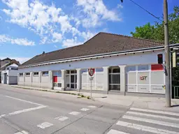 HALLE - FIRMENSITZ - GESCHÄFTSFLÄCHE mit Parkplätzen in bester Frequenzlage
